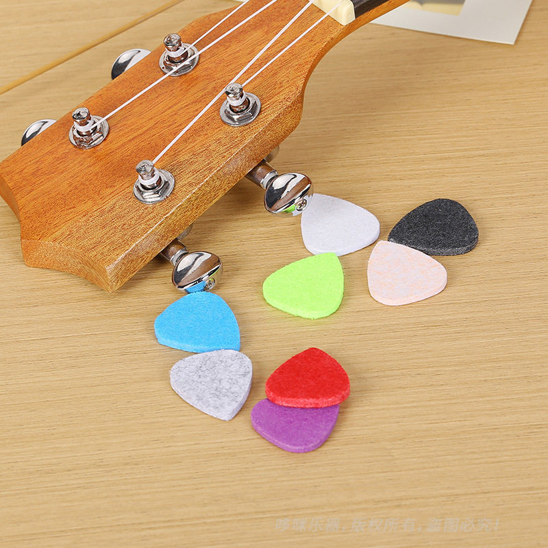 Plettri per chitarra in feltro - Musical Instrument In English recensione e prezzo